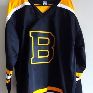 Boston Bruins Hockey Signed Jersey